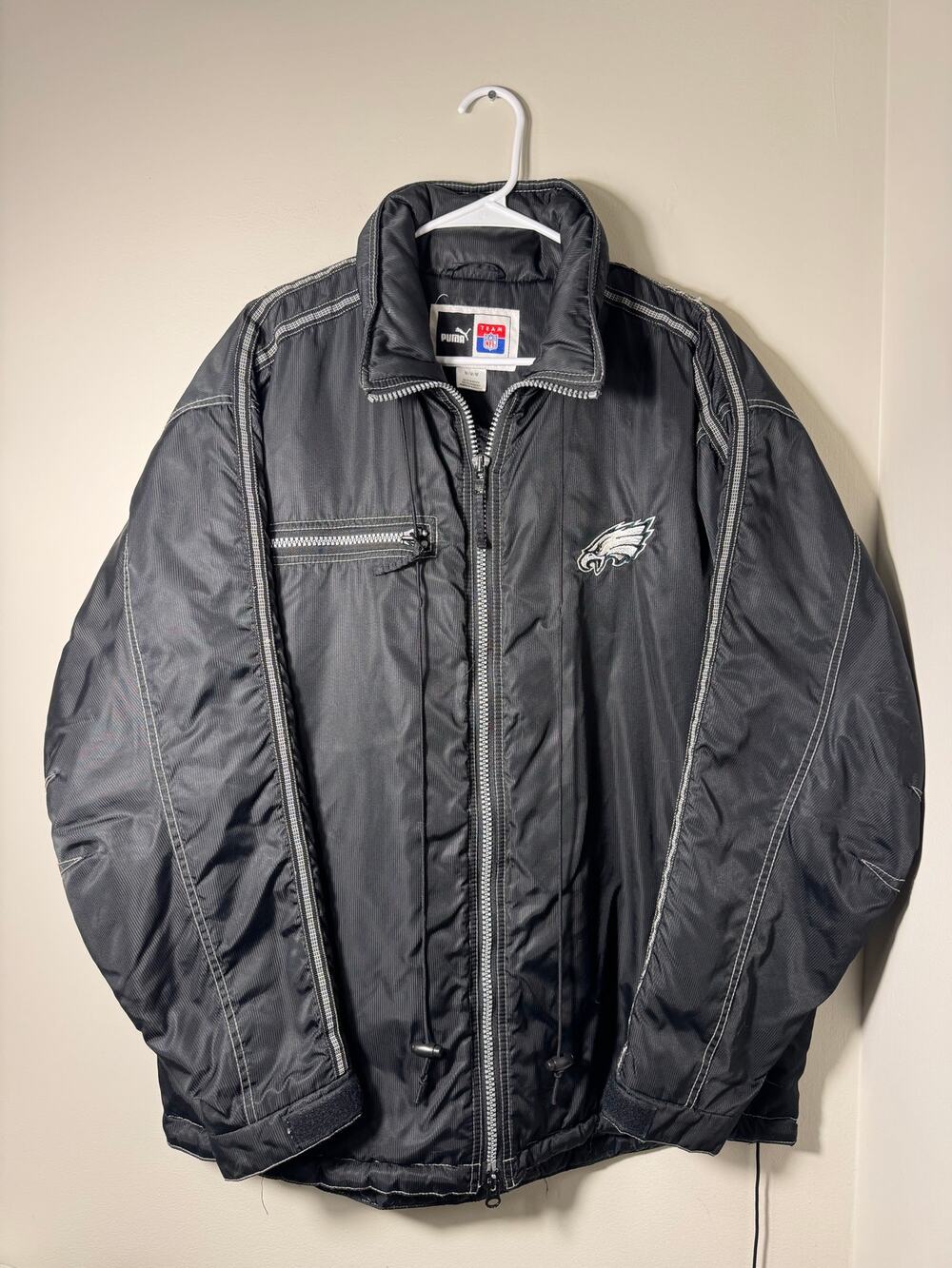 Vintage Puma Eagles NFL Jacket Coat Size M